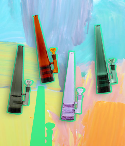 Elevate Jane Mimi Pipes on a Pastel Background